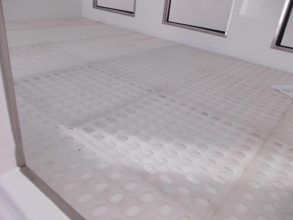 PODNI PLASTIČNI PODMETAČI