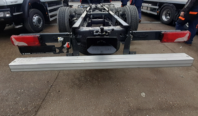 Nosači pufera i kuka, zadnja zaštita protiv podletanja